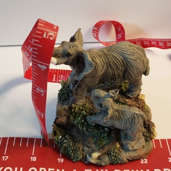 Elephant with Baby - Picture 7 of 9